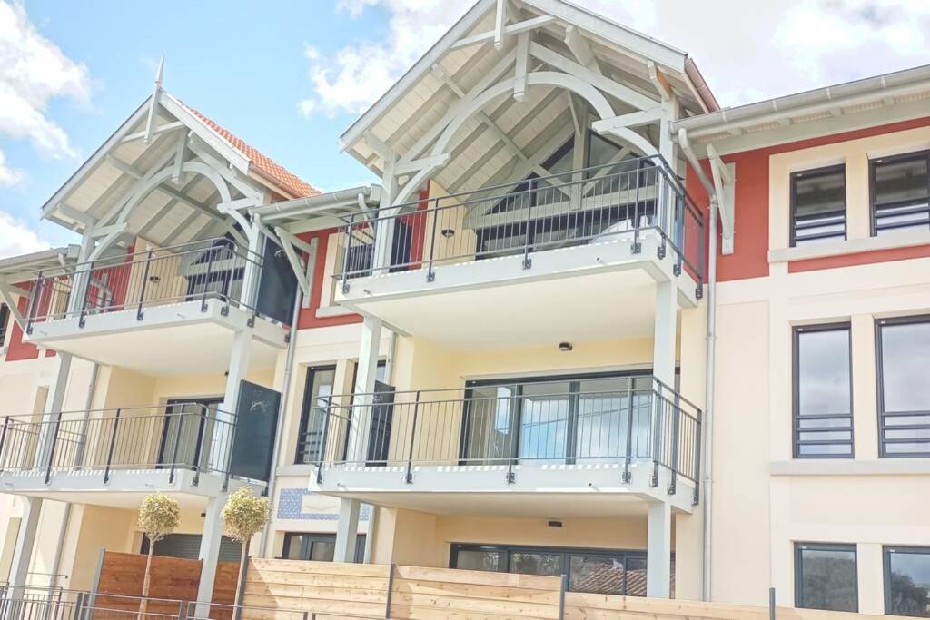 Loft standing 100 M2 à 200 mètres de la plage Lacanau Exterior foto